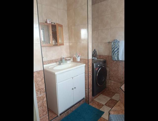 3 BEDROOM PROPERTY TO RENT IN MEER EN SEE